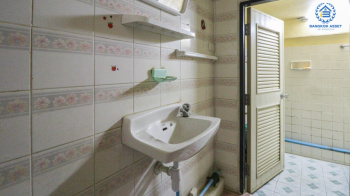 *****ทาวน์เฮ้าส์มือสองย่านกรุงเทพมหานคร ม.ร่มเย็น จรัญสนิทวงศ์ บนเนื้อที่ 23 ตร.ว. ฟังก์ชัน 3 ห้องนอน 3 ห้องน้ำ 1 ที่จอดรถ บ้านทำเลดี เดินทางสะดวก ติดถ.จรัญสนิทวงศ์ ใกล้รถไฟฟ้าสายสีน้ำเงิน "สถานีบางอ้อ" และทางด่วน "ศรีรัช"